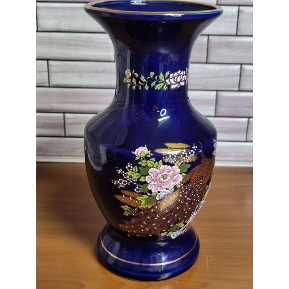 Japanese Cobalt Blue Peacock Vase - Picture 4 of 12